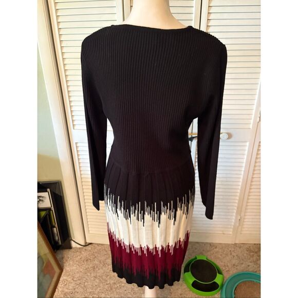 Studio One Womens Sweater Dress, size L, Black, White, and Burgundy - Picture 4 of 7